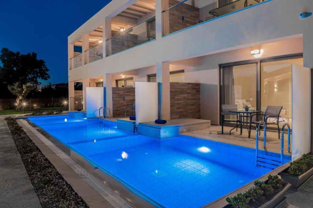 Mystique Luxury & Maisonettes Aparthotel